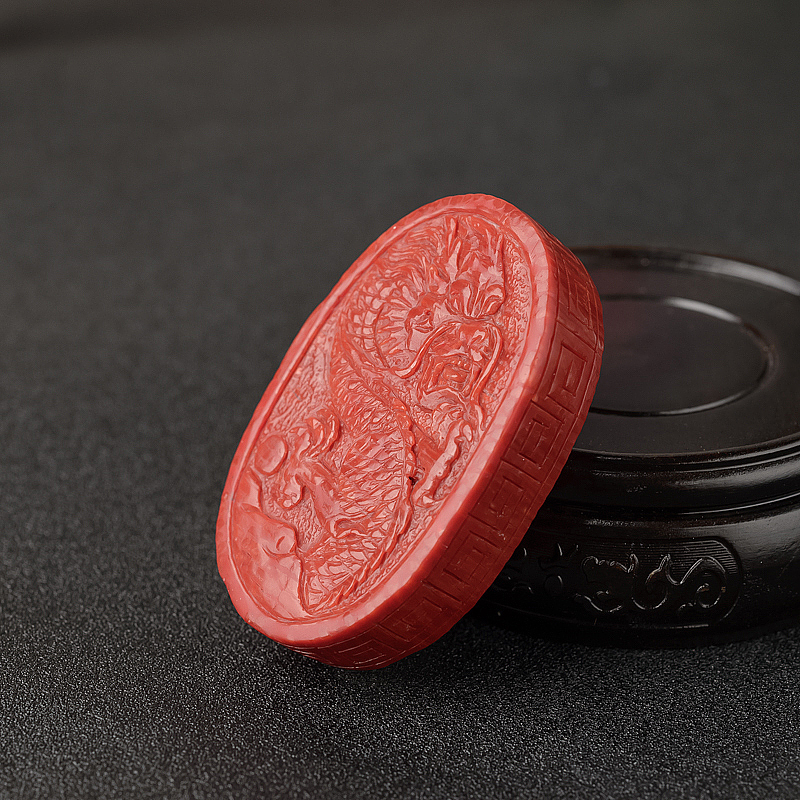 拼接沙丁正红珊瑚龙牌吊坠-红掌柜