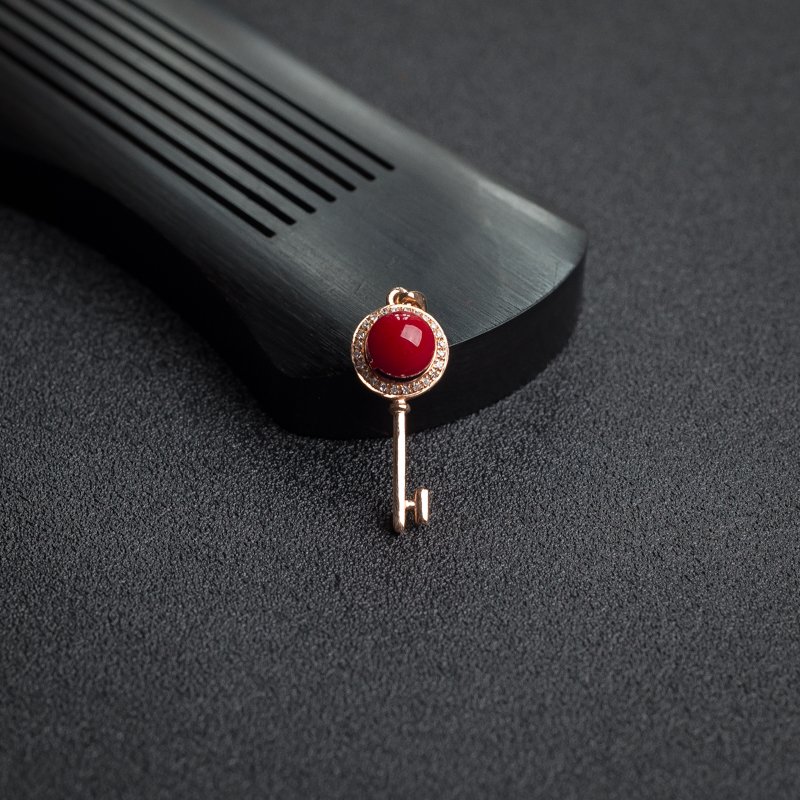 日本天然18K金镶钻阿卡深红珊瑚吊坠 - 红掌柜