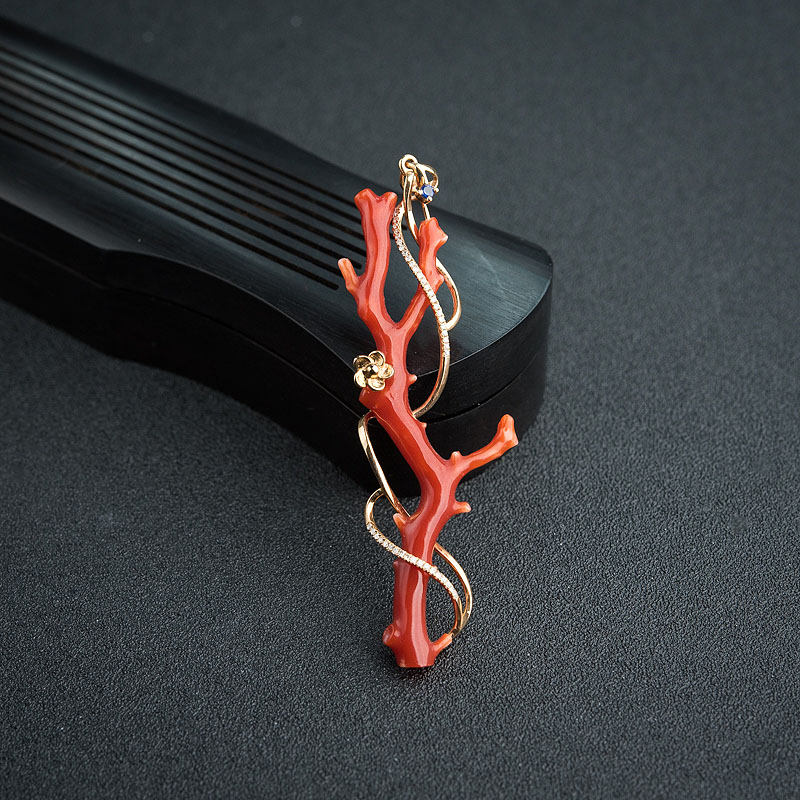 18K金钻镶阿卡正红珊瑚吊坠-红掌柜
