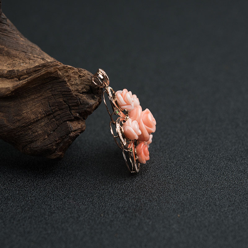 18k金镶台湾天然粉色珊瑚吊坠-红掌柜