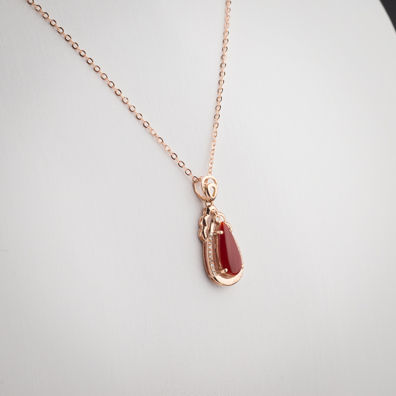 18K金镶钻日本天然红珊瑚吊坠-红掌柜