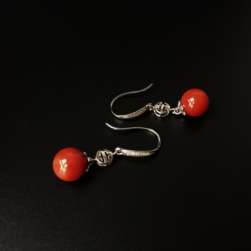 18K金镶天然沙丁珊瑚圆珠耳坠-红掌柜