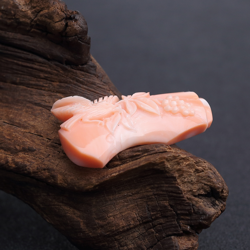 红珊瑚花鸟吊坠-红掌柜