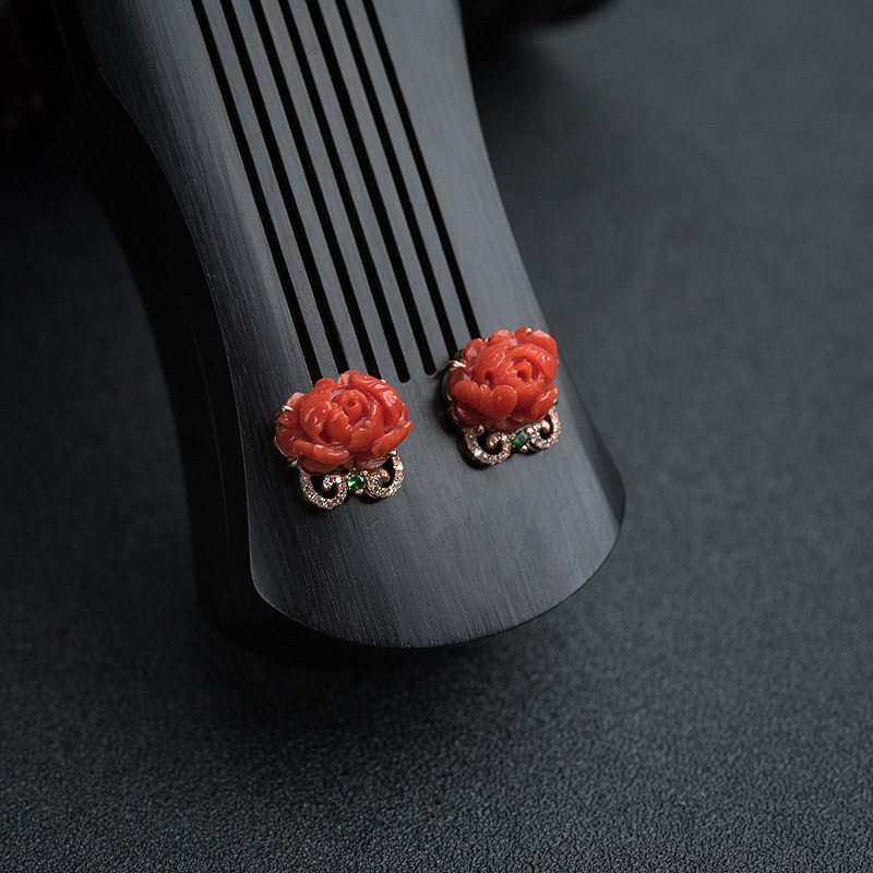 天然18K金镶钻沙丁朱红珊瑚花耳钉-红掌柜