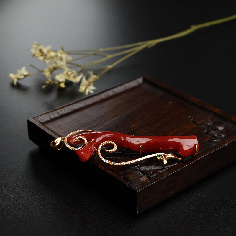 阿卡红珊瑚树枝吊坠-红掌柜