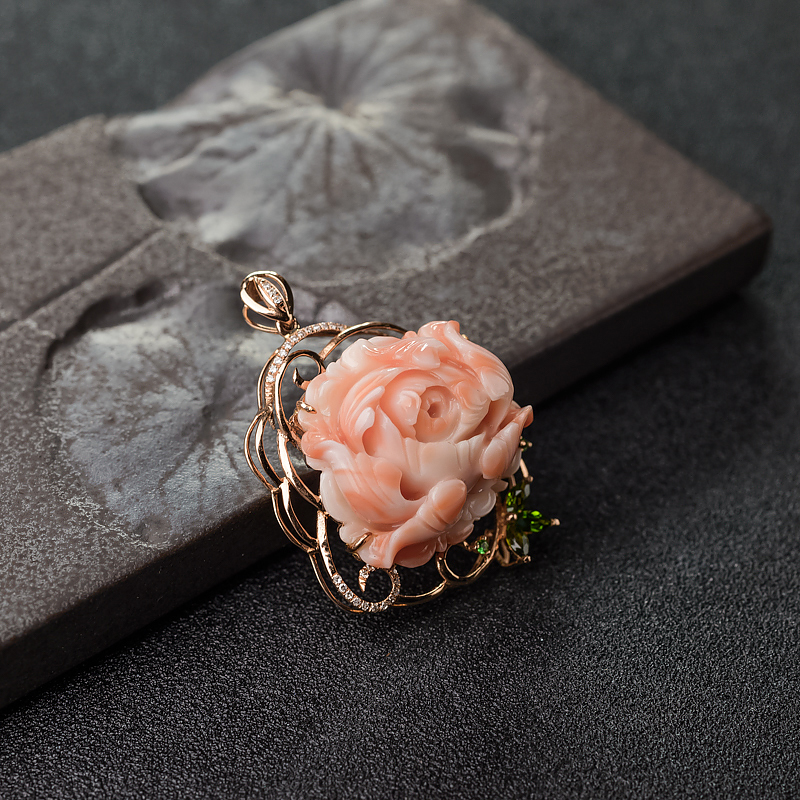 深水粉红珊瑚花吊坠-红掌柜