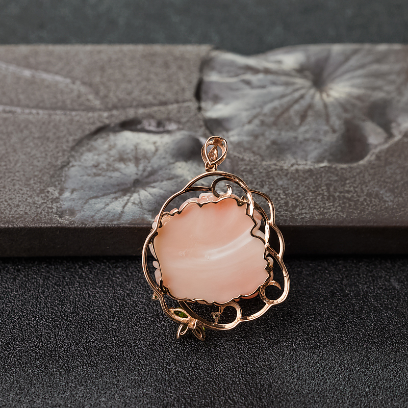 18K金镶钻深水珊瑚花吊坠-红掌柜