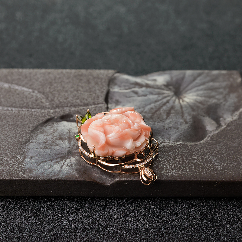 深水粉红珊瑚吊坠-红掌柜