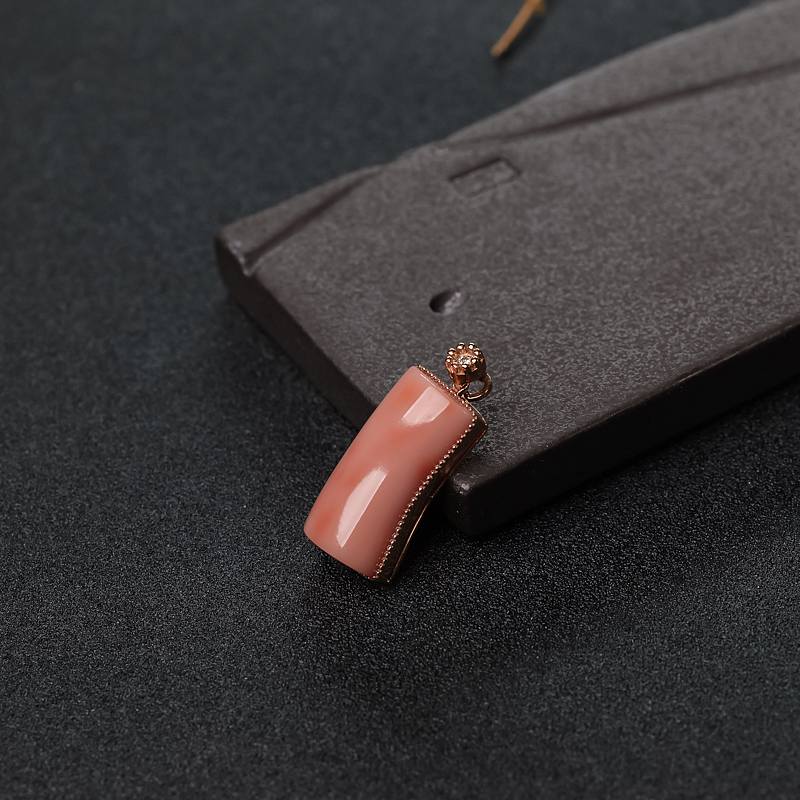 金镶钻MISU粉红珊瑚吊坠-红掌柜