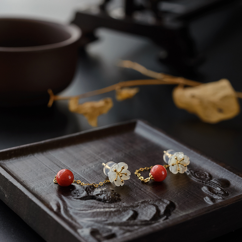 18K金镶红珊瑚耳钉-红掌柜