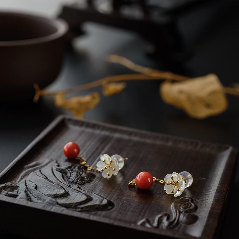 K金镶红珊瑚耳钉-红掌柜