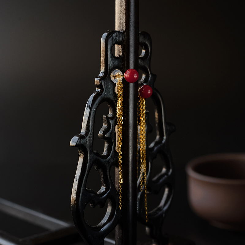 K金镶沙丁红珊瑚耳钉-红掌柜