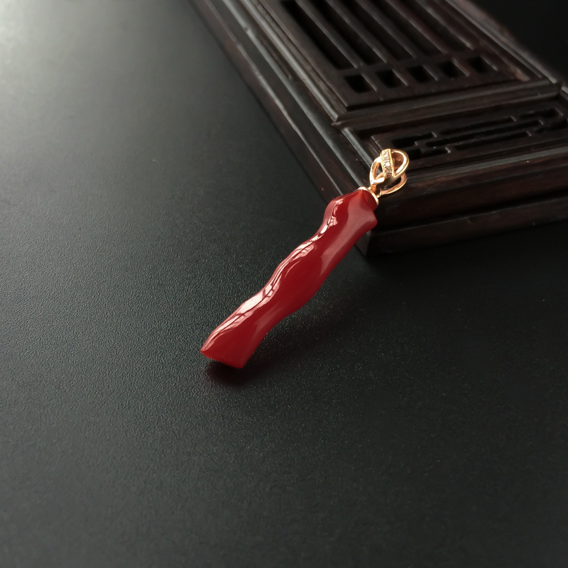 18K金镶珊瑚吊坠-红掌柜