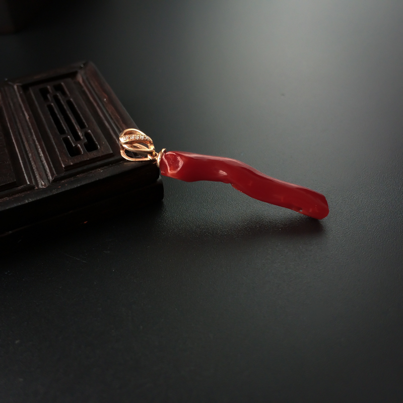 珊瑚吊坠-红掌柜