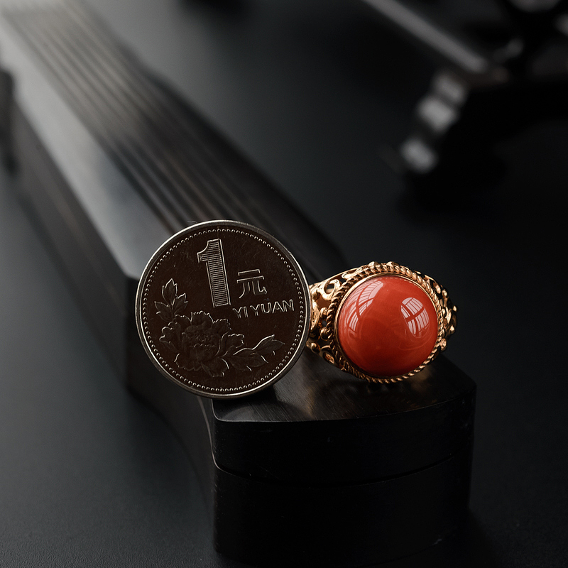 18K金镶momo珊瑚男士戒指=红掌柜