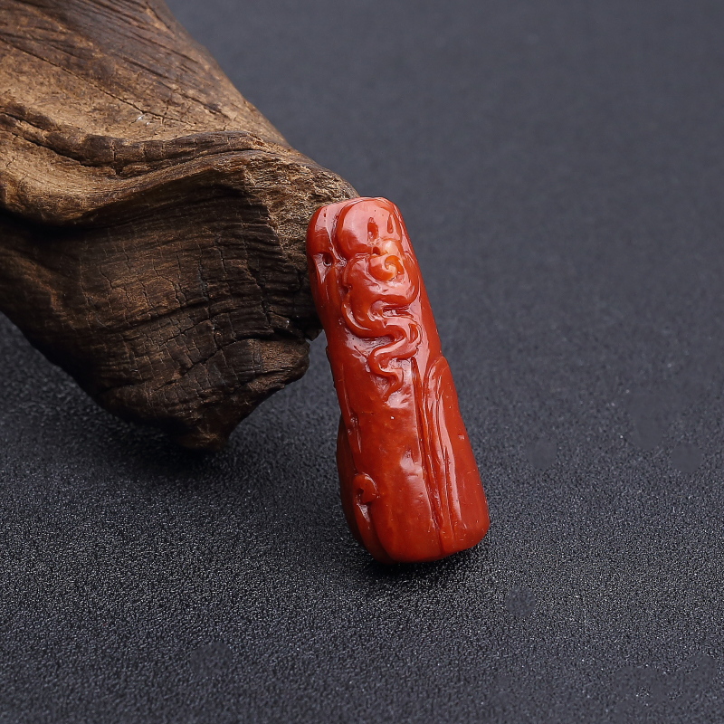 日本天然正红珊瑚灵猴献寿吊坠-红掌柜