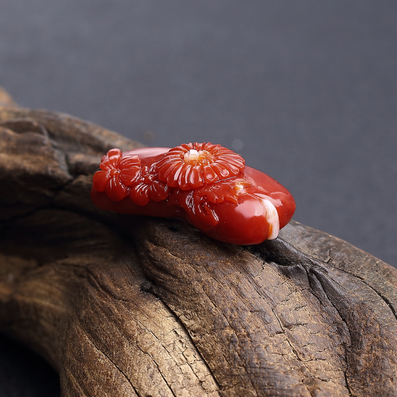日本天然阿卡深红珊瑚吊坠-红掌柜
