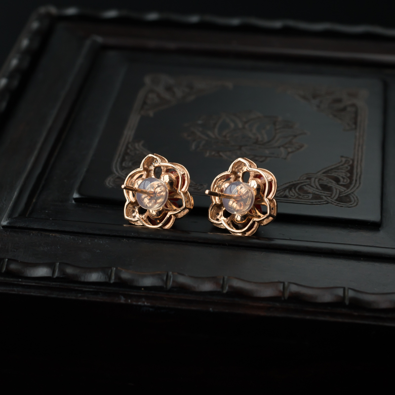 18K金镶沙丁珊瑚玫瑰花耳钉 - 红掌柜