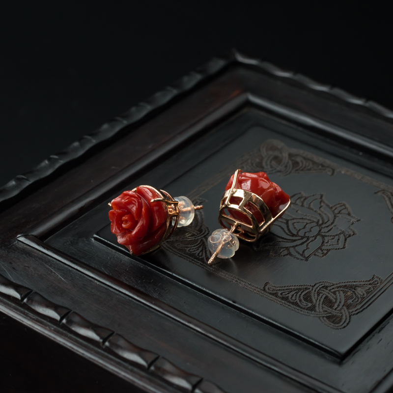 K金镶沙丁珊瑚玫瑰花耳钉 - 红掌柜