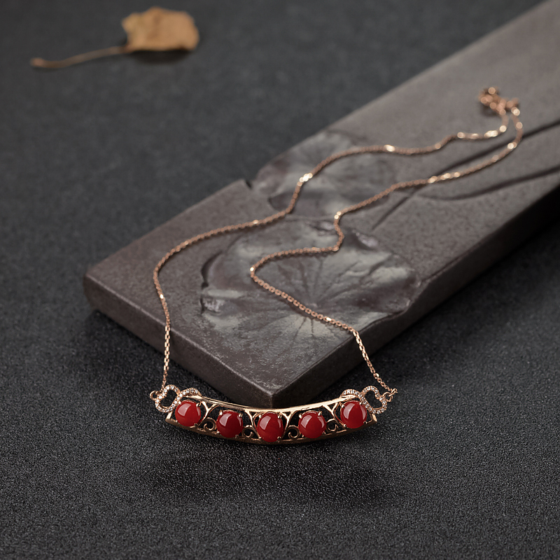 18K金镶钻阿卡正红珊瑚锁骨链-红掌柜