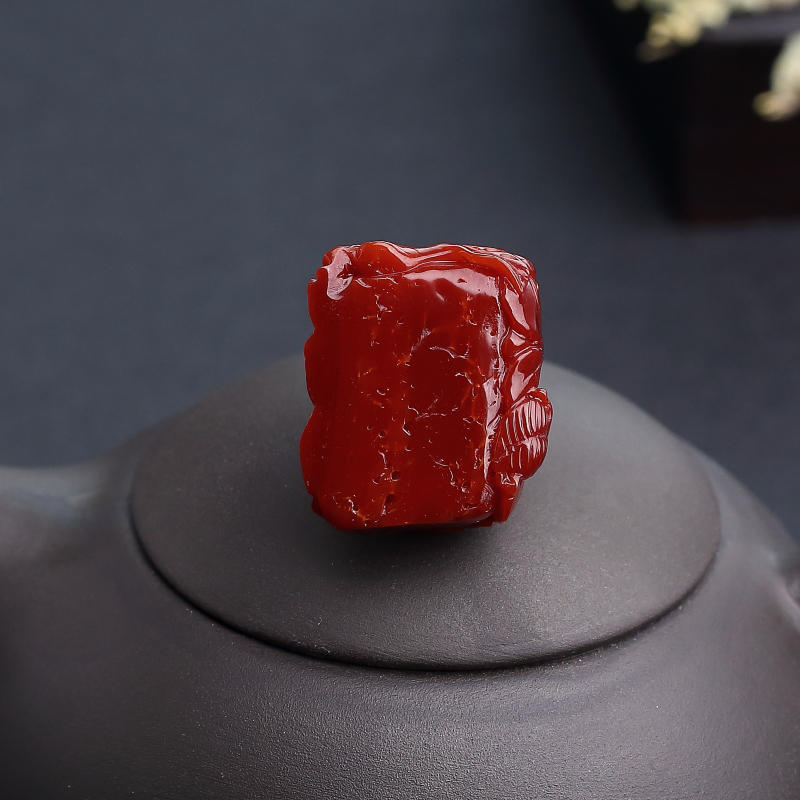 日本天然深红珊瑚福瓜吊坠-红掌柜