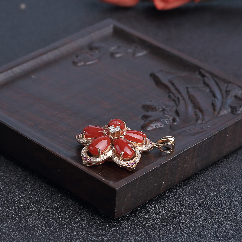 日本18K金镶阿卡珊瑚吊坠 - 红掌柜