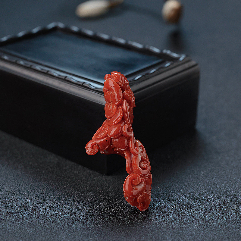 日本天然阿卡红珊瑚福在眼前吊坠 - 红掌柜