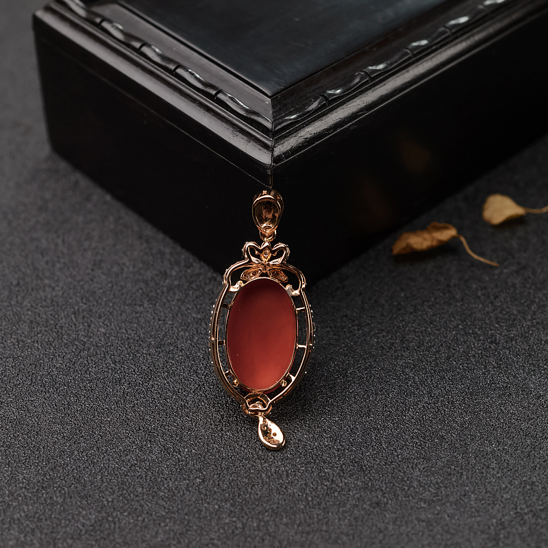 18K金镶钻正红珊瑚吊坠-红掌柜