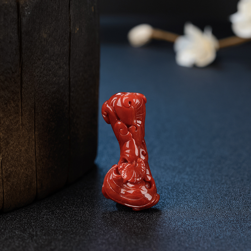 日本天然阿卡珊瑚如意吊坠-红掌柜