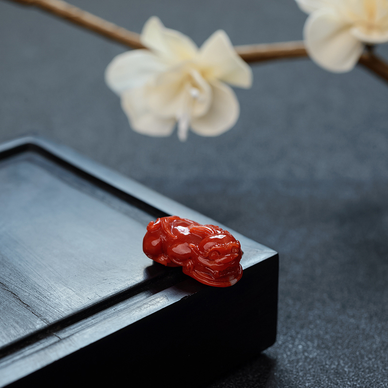 日本天然阿卡珊瑚貔貅吊坠 - 红掌柜