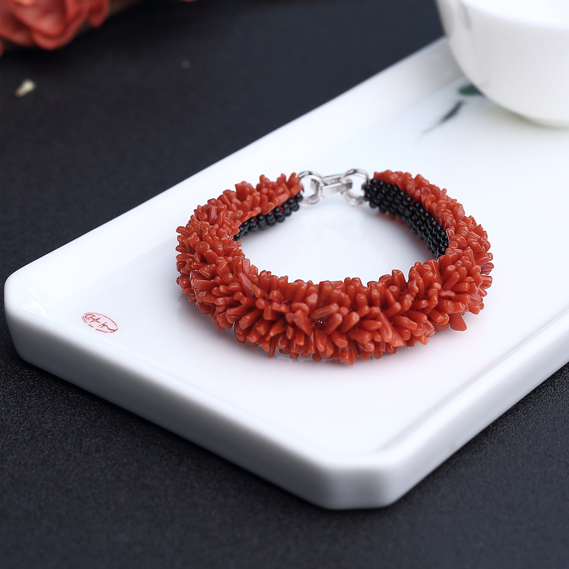 意大利天然沙丁珊瑚毛毛虫手链-红掌柜