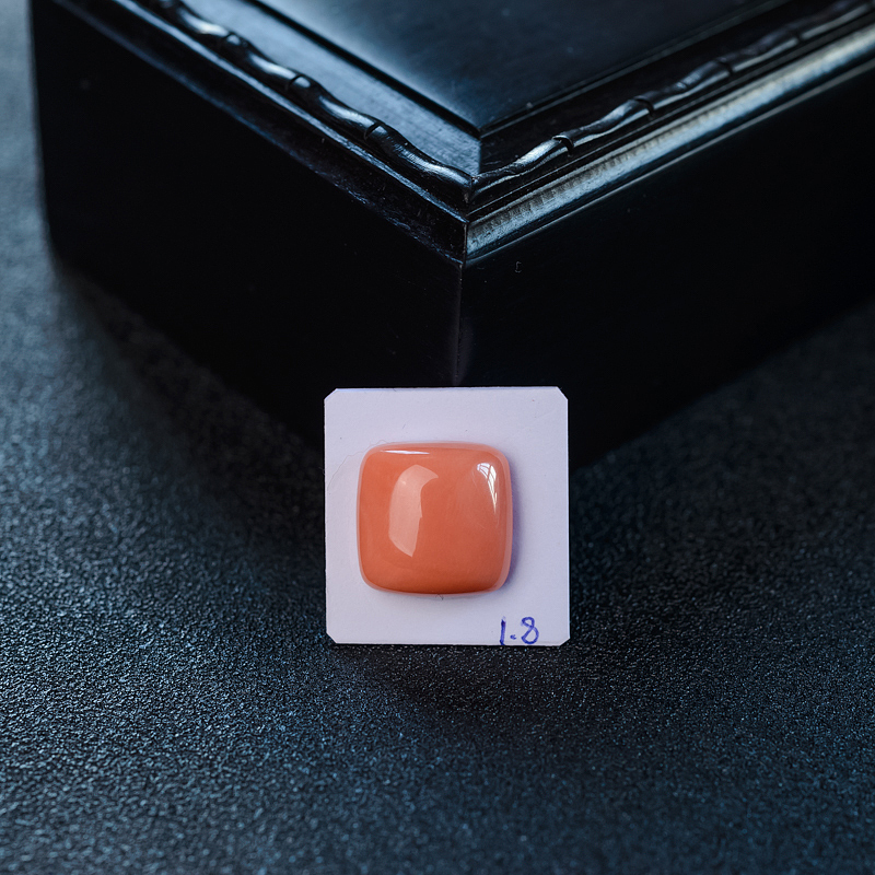 台湾天然MOMO红珊瑚戒面-红掌柜