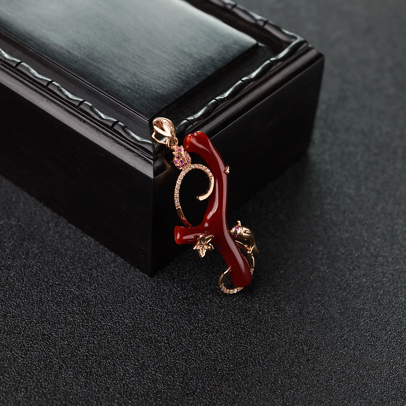 日本阿卡黑红珊瑚吊坠-红掌柜