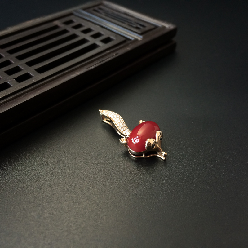 18K金镶钻牛血红珊瑚-红掌柜