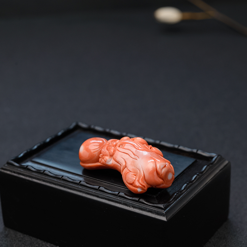 朱红珊瑚吊坠-红掌柜