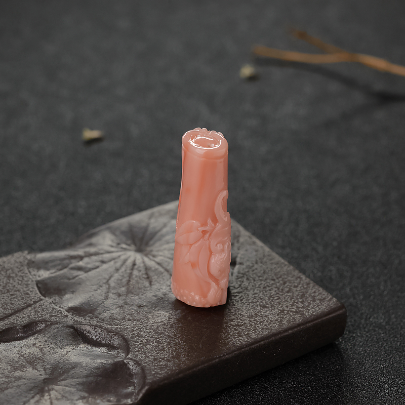 MOMO珊瑚竹节吊坠-红掌柜