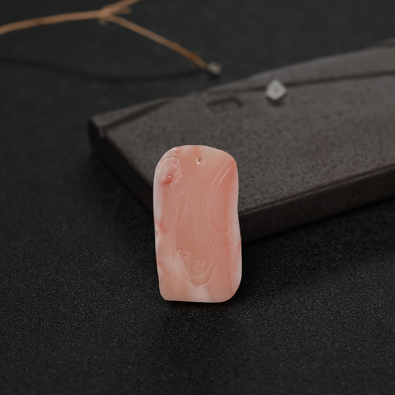 珊瑚连年有余吊坠-红掌柜