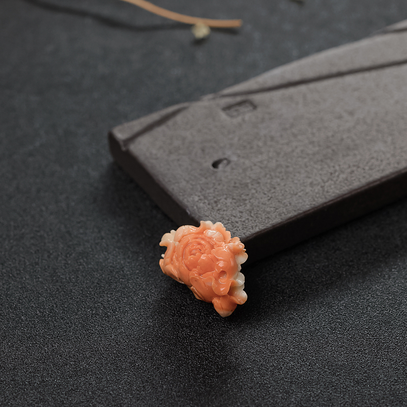 橘色珊瑚牡丹花吊坠-红掌柜