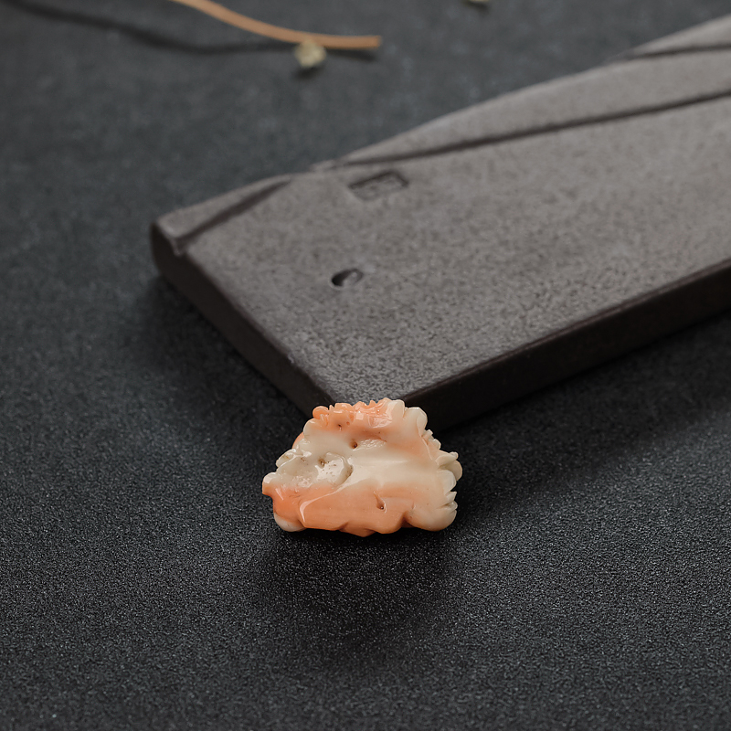 珊瑚牡丹花吊坠-红掌柜