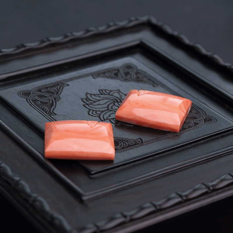 台湾天然MOMO珊瑚戒面-红掌柜