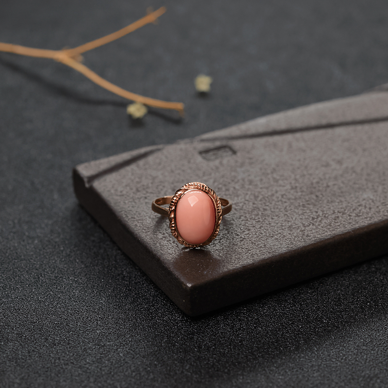 18K金镶深水粉色珊瑚戒指-红掌柜