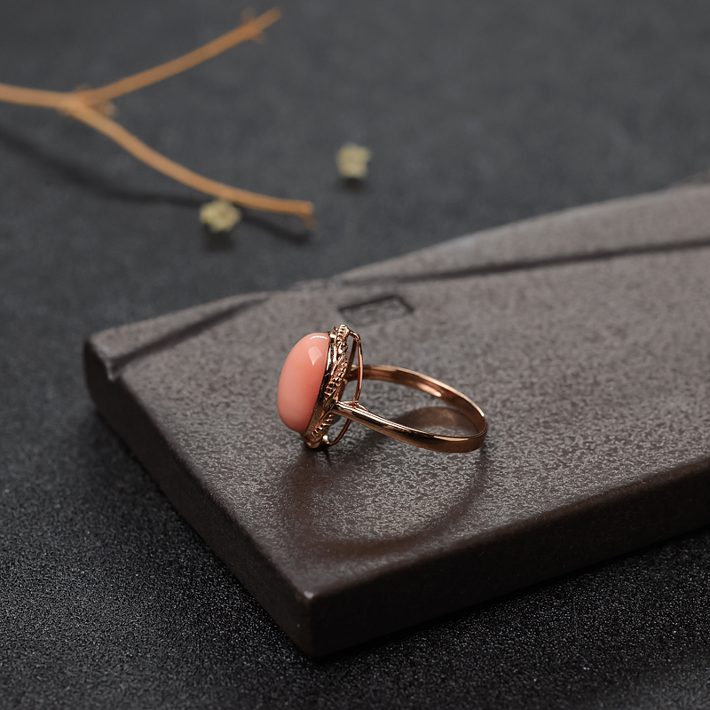 18K金镶深水珊瑚戒指-红掌柜