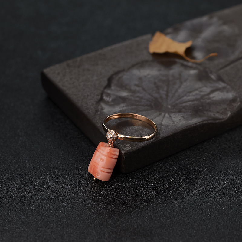 天然18K金镶钻深水粉色珊瑚双喜戒指-红掌柜