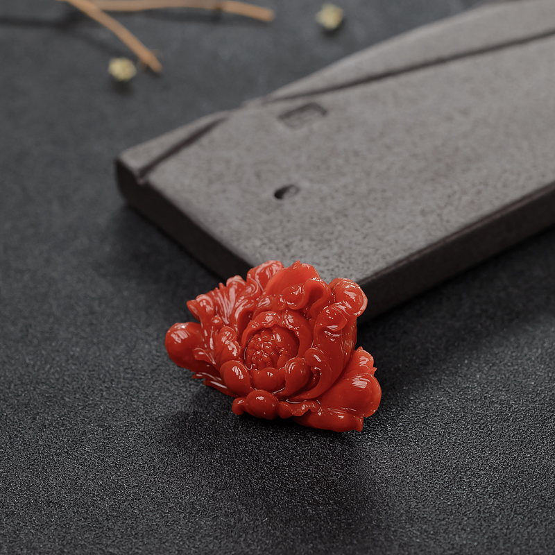 天然阿卡朱红珊瑚牡丹花吊坠-红掌柜