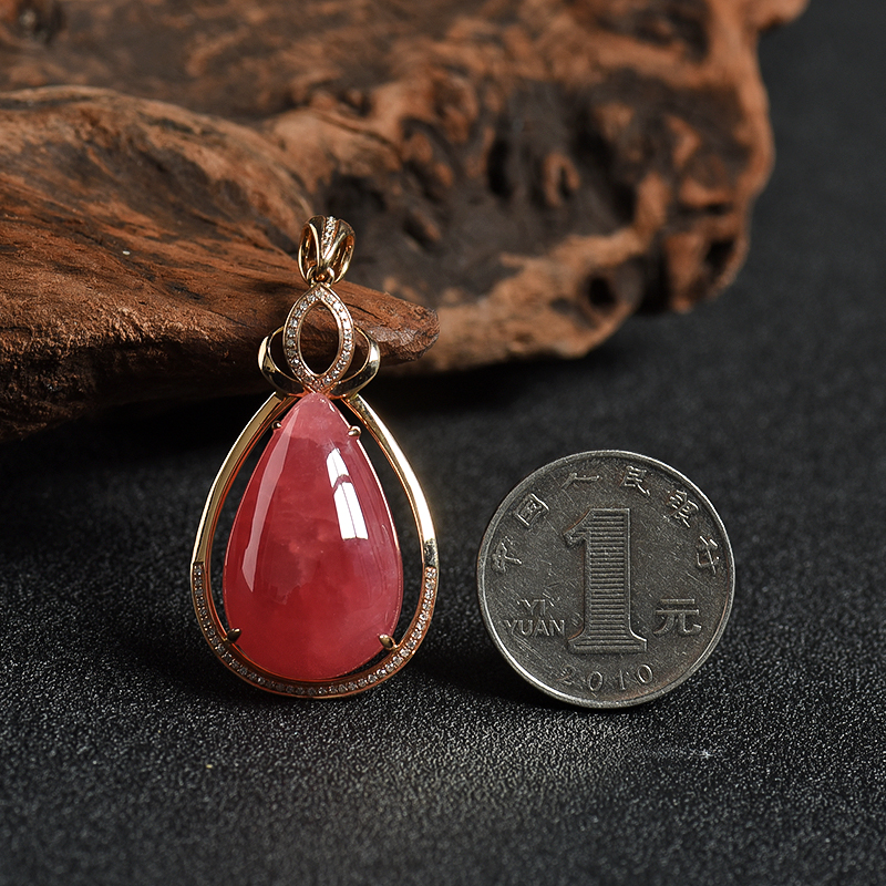 18K金镶钻巴西天然红纹石吊坠 - 红掌柜