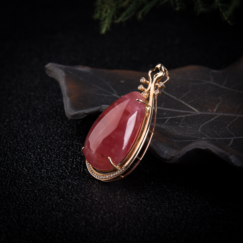 18K红纹石吊坠-红掌柜