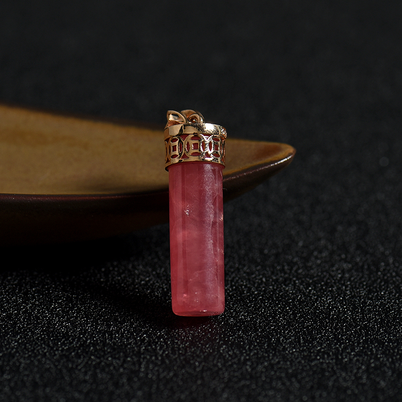 天然18k镶钻红纹石吊坠-红掌柜