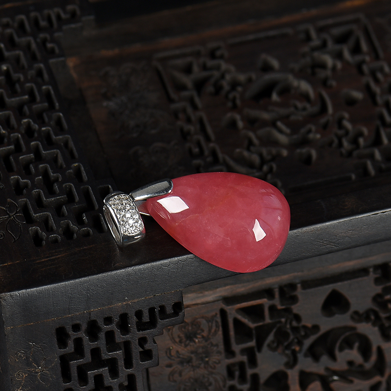 天然红纹石随形吊坠-红掌柜