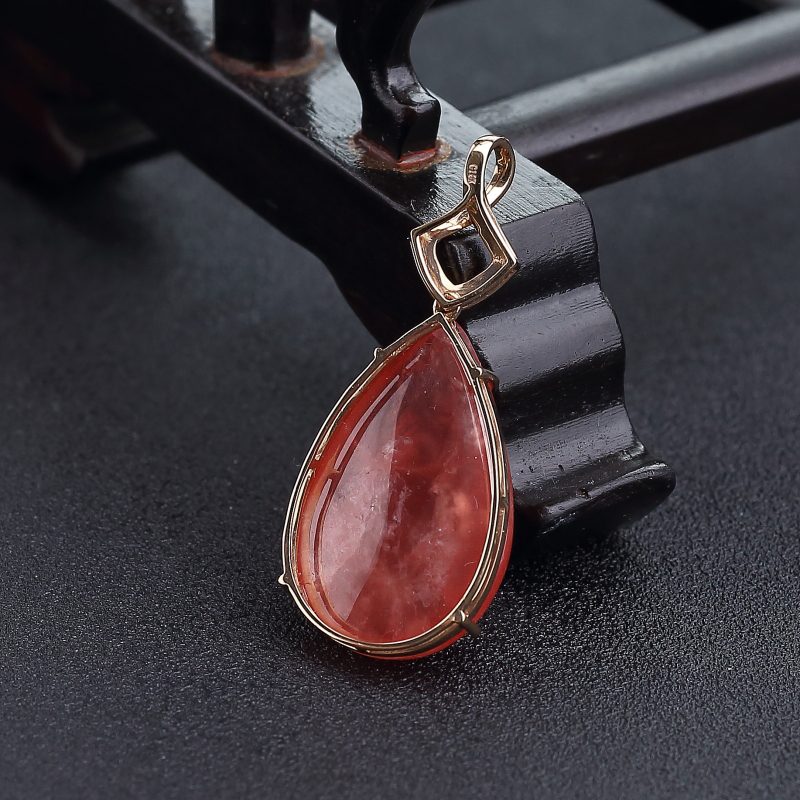 18K金镶钻阿根廷红纹石水滴吊坠-红掌柜