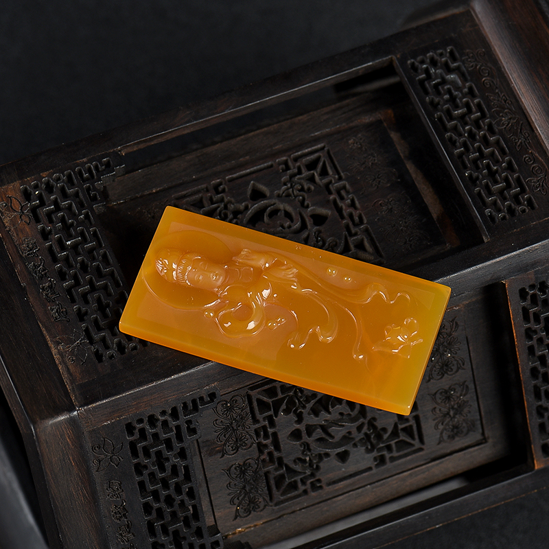 天然山料鸡油黄黄龙玉吊坠-红掌柜